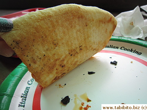 Crispy bottom and chewy center, delicious!