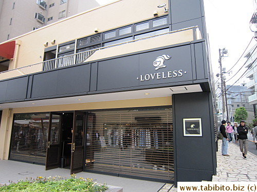 A Loveless store