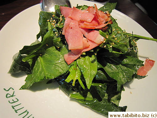 Spinach and Bacon Salad (small size) 995Yen (the spinach was tough)