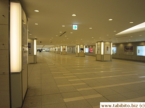 Walking toward Marunouchi in the underground passage of Tokyo Station