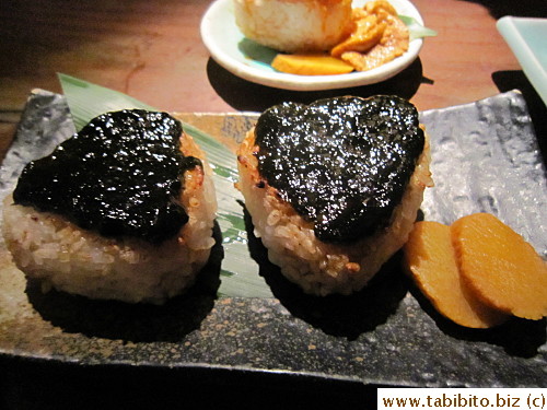 Grilled rice balls with nori paste 650Yen/$7.7