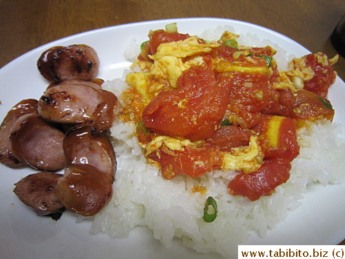 Stirfried eggs with tomatoes is a good dish to use those great summer tomatoes