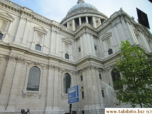 I think this is Westminster Abbey