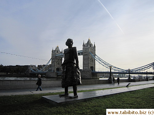 Found a weird statue 