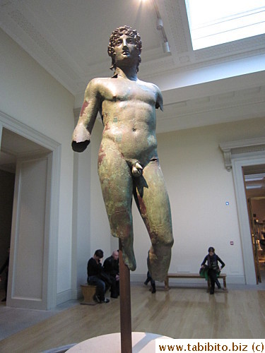 A bit pointy to look real, ye know what I mean?