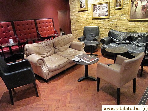 One of the two rooms in Nero near our hotel