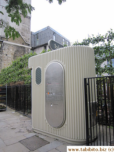 Public toilet