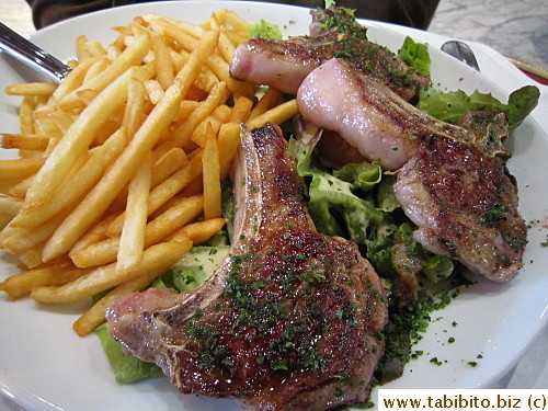 Cotes d'agneau (lamb chops)