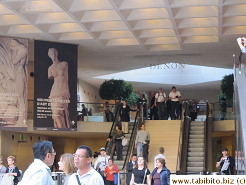 Pavillon Denon is a good place to start the tour