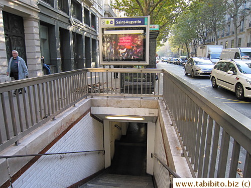 Saint-Augustin Metro entrance/exit