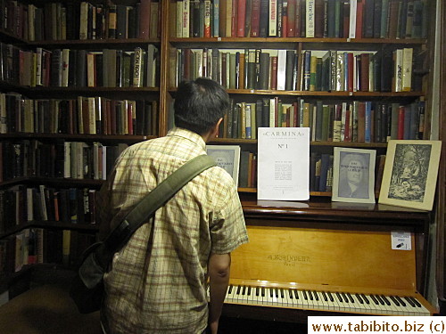 Pretending to be looking for a book