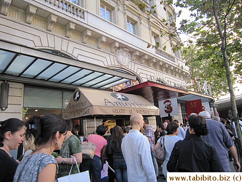 There's an Amorino stall in front of Lafayette Maison (homeware building)