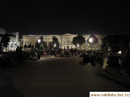 Crossing the pont (bridge) from the Left Bank to the Right Back (to The Louvre)