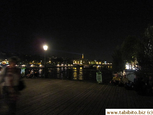 Eiffel Tower can be seen