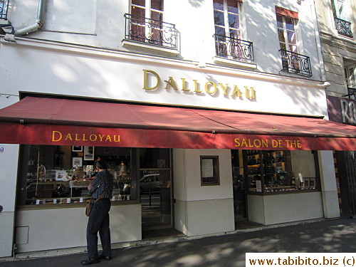 Dalloyau near the Metro exit