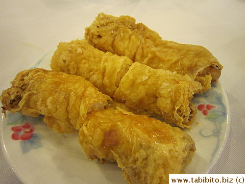 Deep-fried shrimp rolls in tofu skin