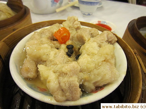 Steamed pork ribs (C said they're too meaty, she wanted to suck on bones!)