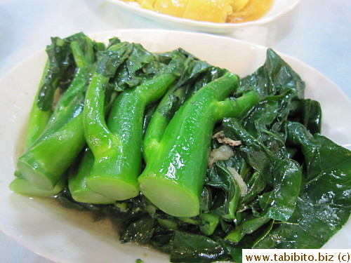 Always yummy Chinese broccoli, simply blanched and served with oyster sauce.  Total cost for the meal was HK$92/US$11.5