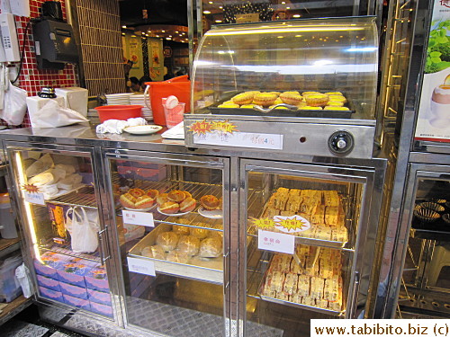 C tried the coconut tart (upper left in the case), she loved it so much she got half a dozen to take back to Tokyo