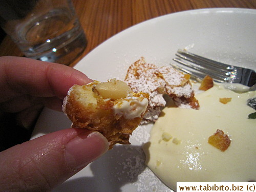 The two crazy crunchy cookies with pine nuts