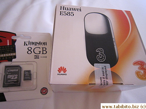KL bought this portable wi-fi thing in Sham Sui Po