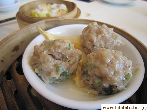 Steamed beef balls