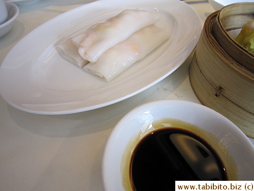 Shrimp rice rolls