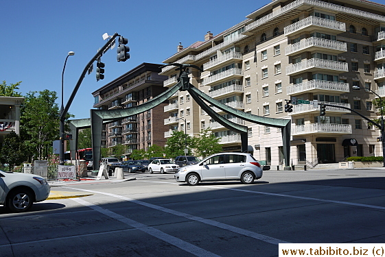 One day KL drove around the city and had a little tour by himself