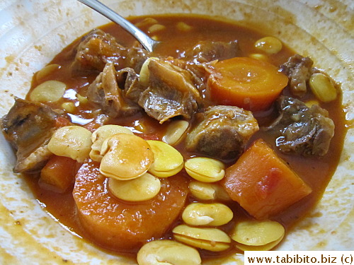 Beef stew with lupini beans