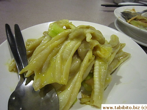 Deboned duck's feet in a wasabi dressing