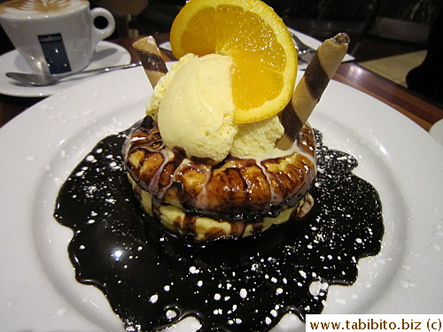 Pancakes with chocolate sauce