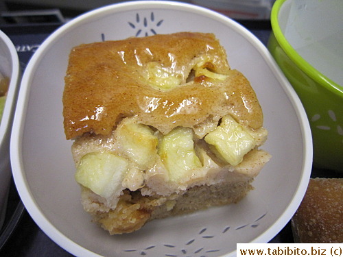 Apple spiced cake