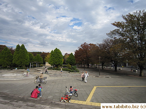 Large entrance of the park