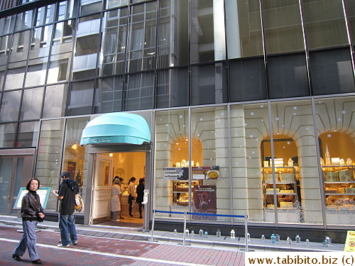 Relatively new Qu'il fait bon in Ginza