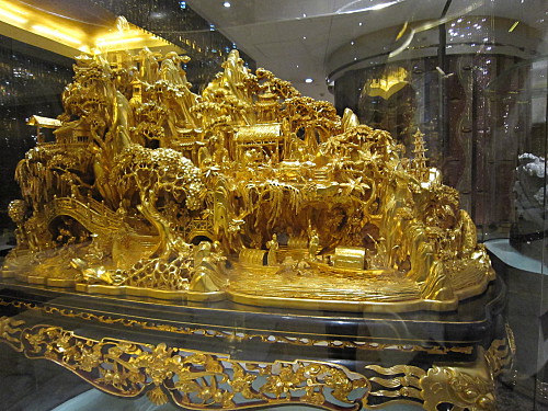 Stanley Ho must like gold a lot
