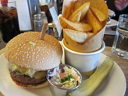 Classic Combo with choice of cheese HK$148/US$18.5