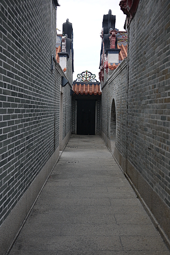 An alley inside the temple