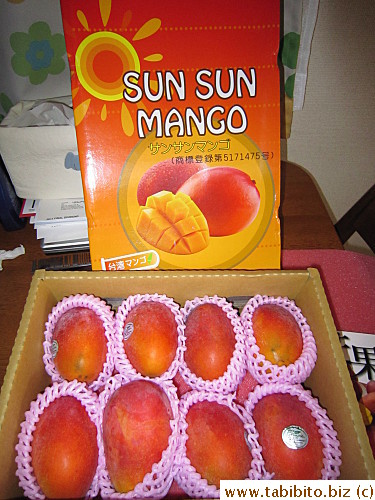 Only got one box of Pretty Mangoes from Taiwan Bussankan this year