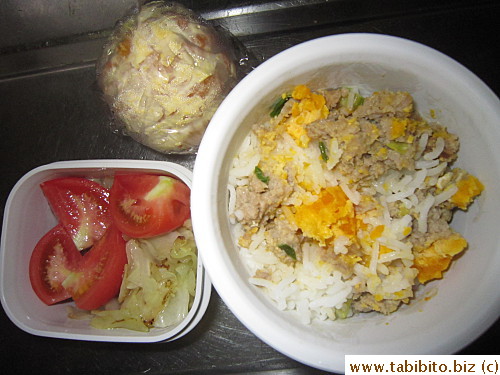Steamed ground pork with salted egg,sauteed cabbage, tomatoes, orange