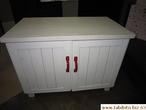 Picked up this perfectly fine cupboard on the street!