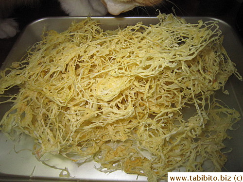 Dehydrated onion (parboil onion rings 1 minute, dunk in cold water, squeeze out excess water before dehydrating)