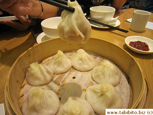 Steamed pork dumplings with lots of soup inside