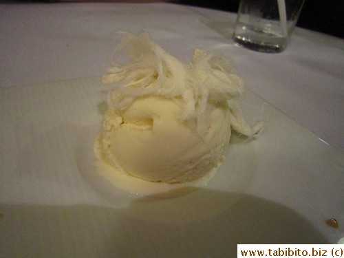 that came with white chocolate ice cream