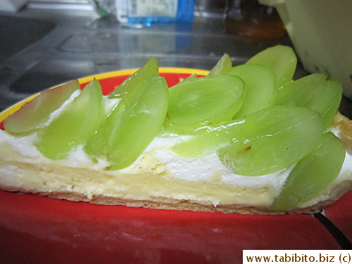 Shine muscat tart 787Yen/US$7.8