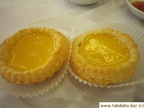 Delicious egg tarts 