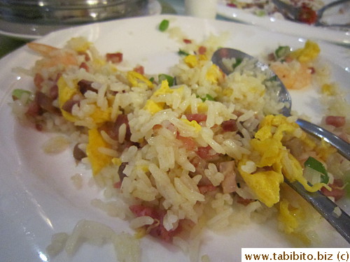 Fried rice was very yummy with that high heat wok taste (didn't take picture of a clam dish over rice vermicelli which was also very yummy)