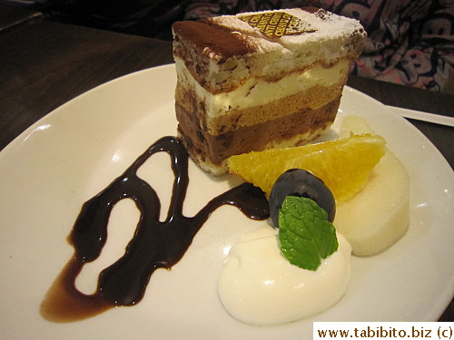 We didn't realize that when you order a cake set, the server will bring you a platter of cakes to choose from. We went to the counter and Serlina selected this and