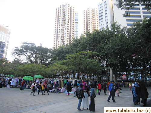 Wanted to take a rest in Victoria Park on a Sunday (around 5pm) but couldn't find a space that hadn't been occupied and we were too tired to go deeper into the park