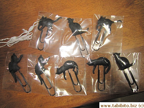 These cat clips look more like rats!