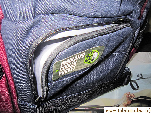 Insulated pocket in the front